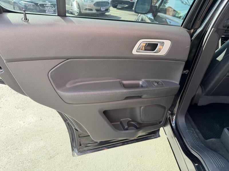 2012 Ford Explorer Image 23