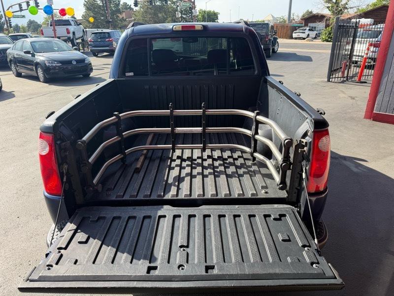 2004 Ford Explorer Image 5
