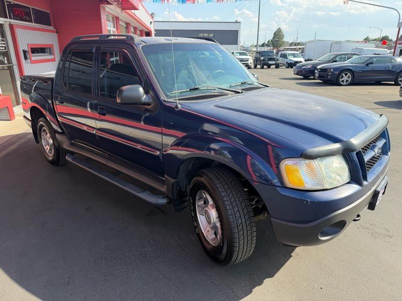 2004 Ford Explorer Image 9