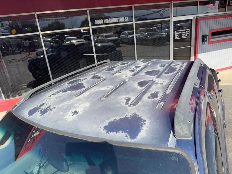 2004 Ford Explorer Image 12