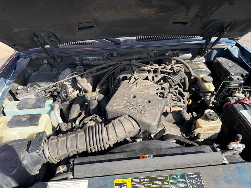 2004 Ford Explorer Image 26