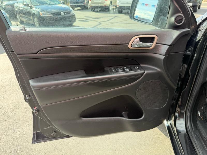 2015 Jeep Grand Cherokee Image 12