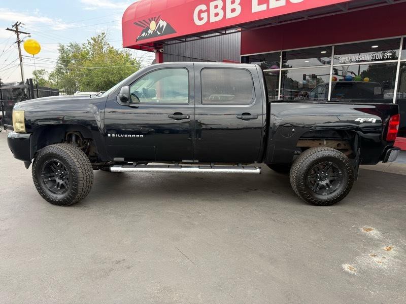 2009 Chevrolet Silverado 1500 Image 2