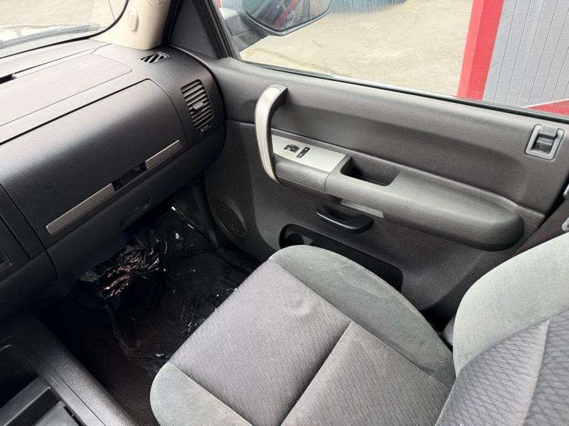 2009 Chevrolet Silverado 1500 Image 17