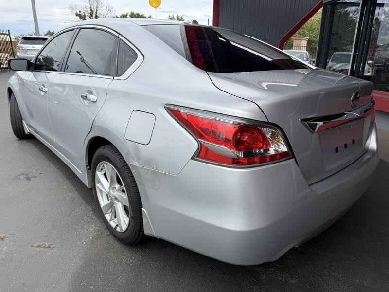 2014 Nissan Altima Image 3