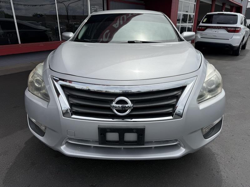 2014 Nissan Altima Image 11