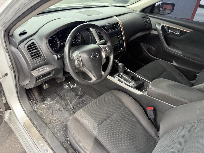 2014 Nissan Altima Image 15