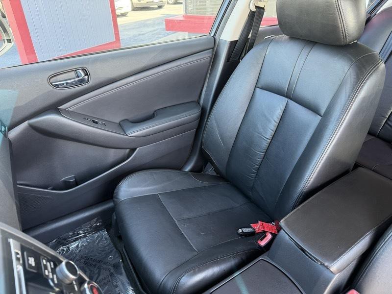 2012 Nissan Altima Image 17
