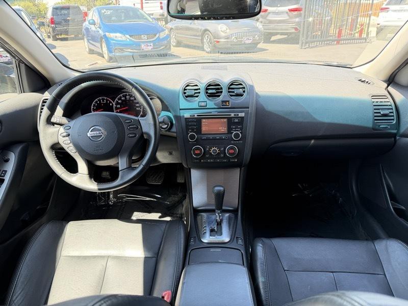 2012 Nissan Altima Image 19