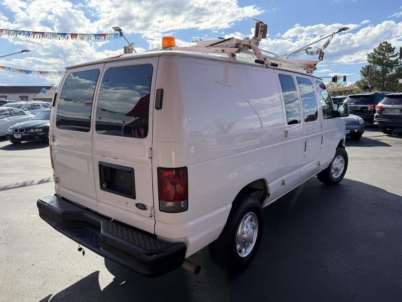 2011 Ford Econoline Image 11
