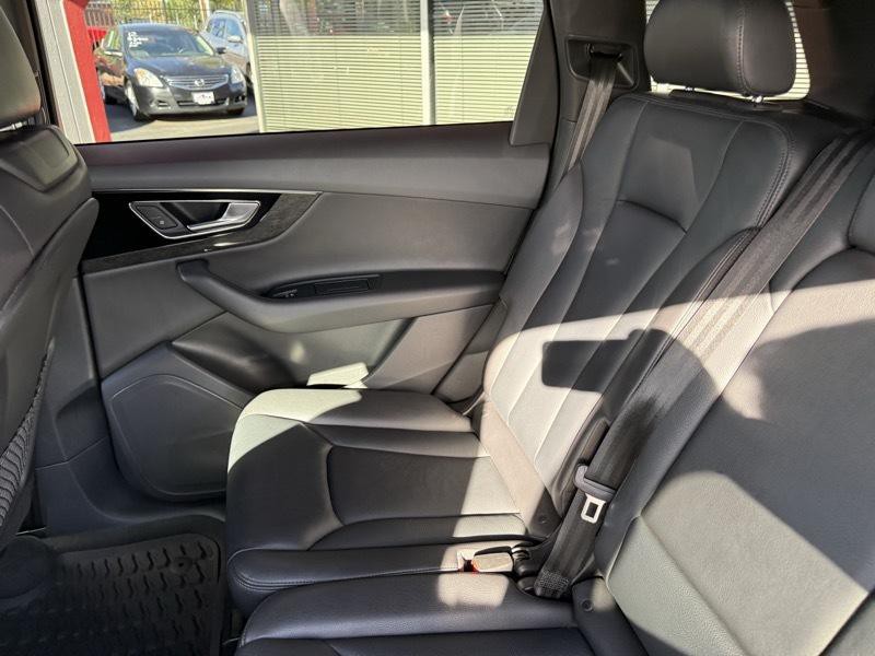 2019 Audi Q7 Image 30