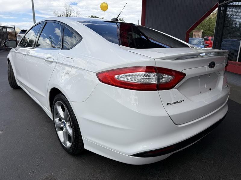 2013 Ford Fusion Image 3