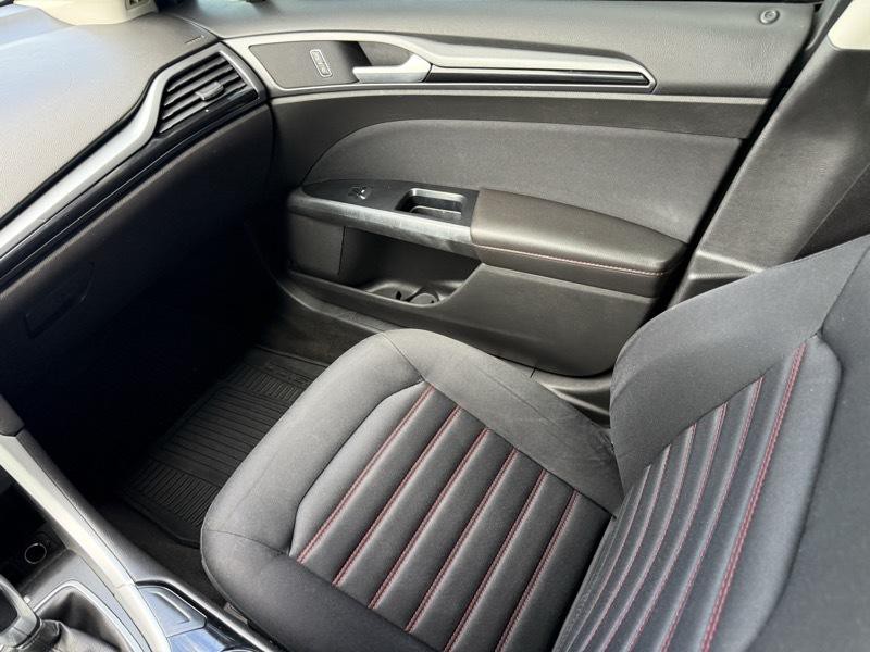 2013 Ford Fusion Image 17