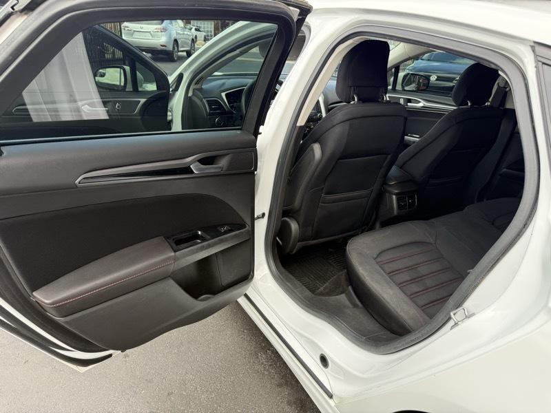 2013 Ford Fusion Image 26