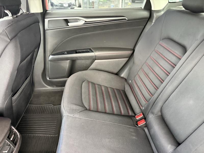2013 Ford Fusion Image 28