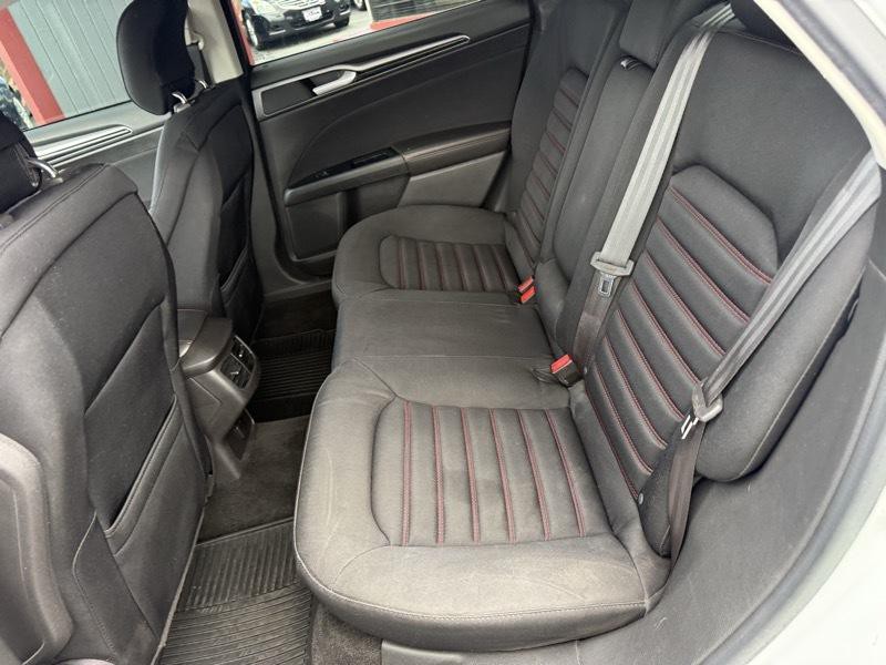 2013 Ford Fusion Image 30