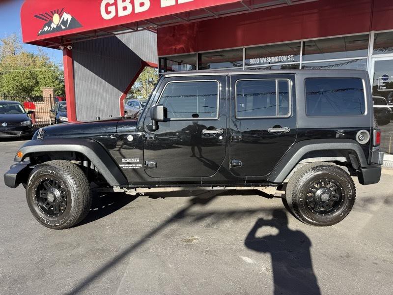 2013 Jeep Wrangler Image 2