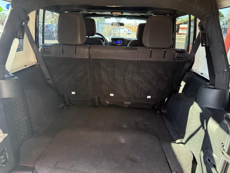 2013 Jeep Wrangler Image 6