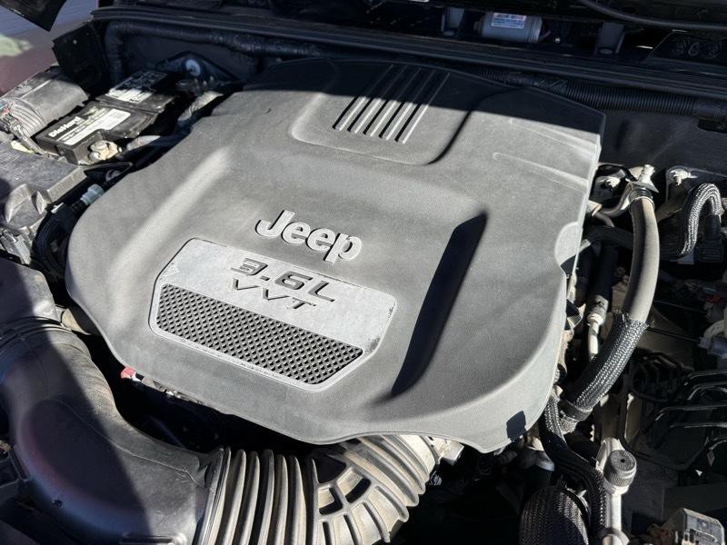 2013 Jeep Wrangler Image 32