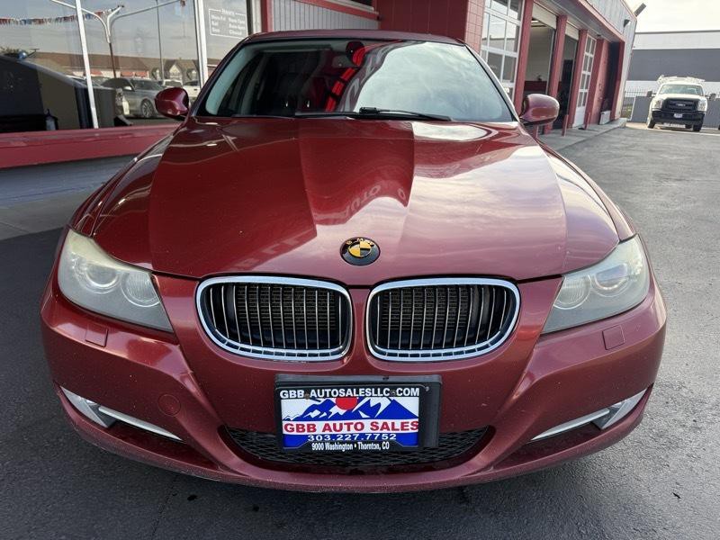 2011 BMW 3 Series Image 9