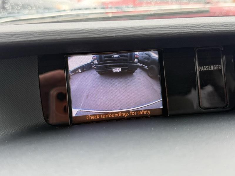2013 Toyota Sienna Image 29