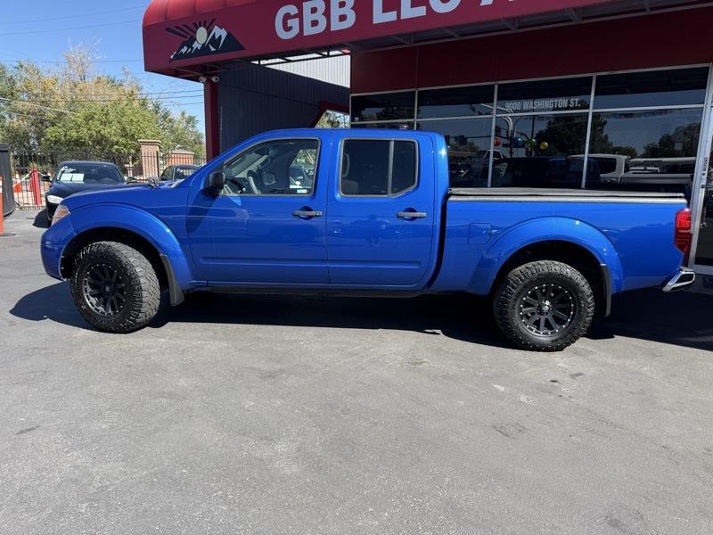 2012 Nissan Frontier Image 2