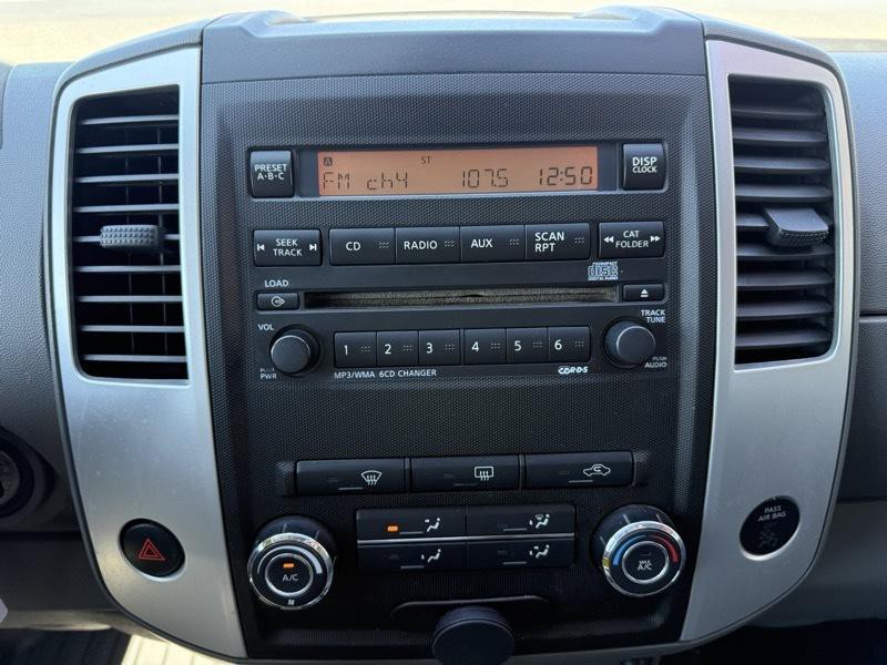 2012 Nissan Frontier Image 16