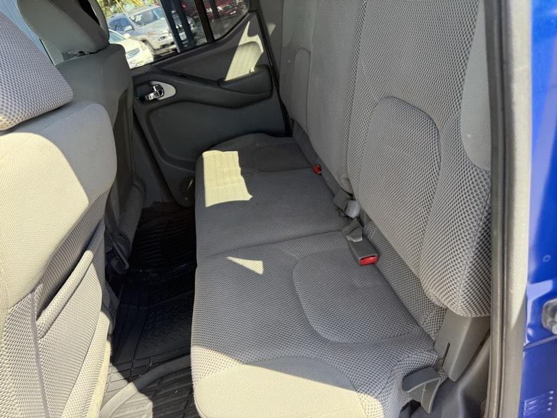 2012 Nissan Frontier Image 26