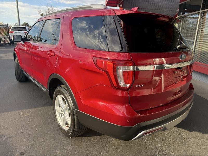 2017 Ford Explorer Image 3