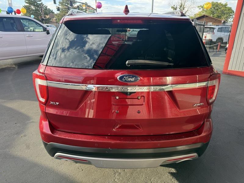 2017 Ford Explorer Image 4