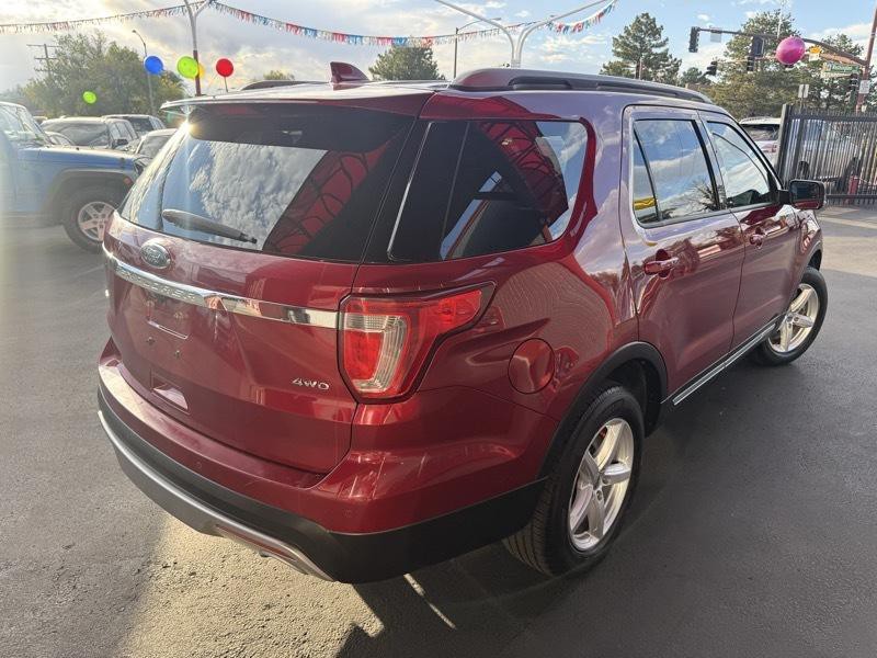 2017 Ford Explorer Image 6