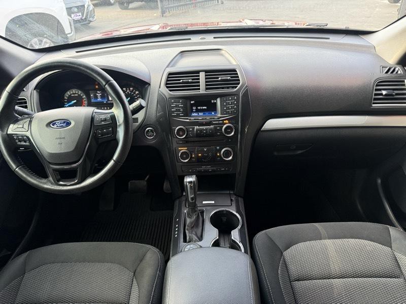 2017 Ford Explorer Image 14