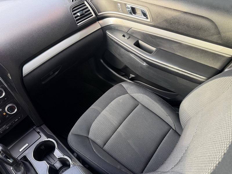 2017 Ford Explorer Image 15
