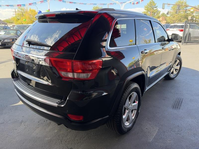 2011 Jeep Grand Cherokee Image 7