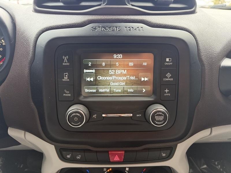 2017 Jeep Renegade Image 16