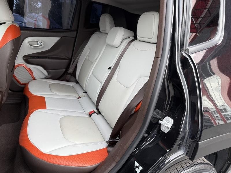 2017 Jeep Renegade Image 26