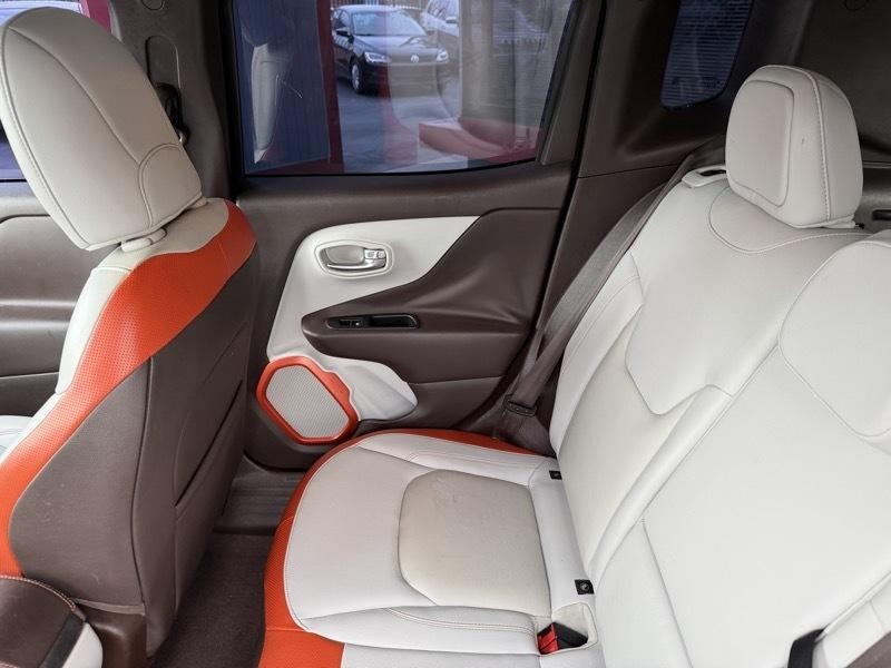 2017 Jeep Renegade Image 27
