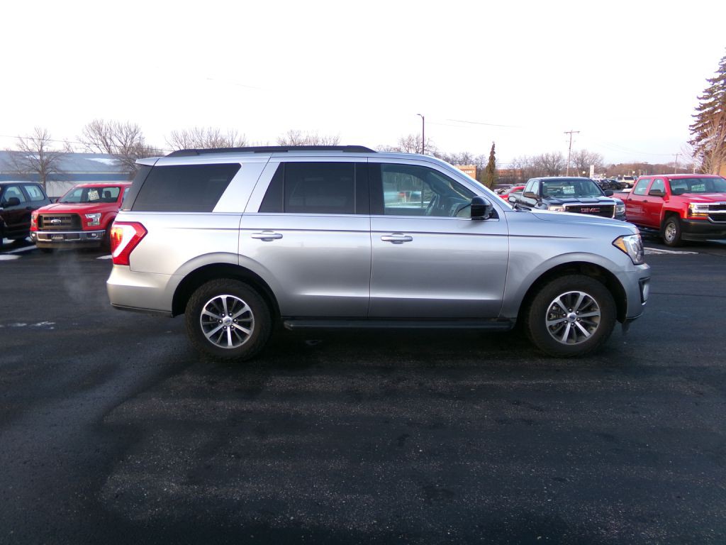 2021 Ford Expedition Image 2