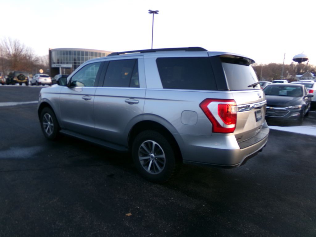 2021 Ford Expedition Image 8