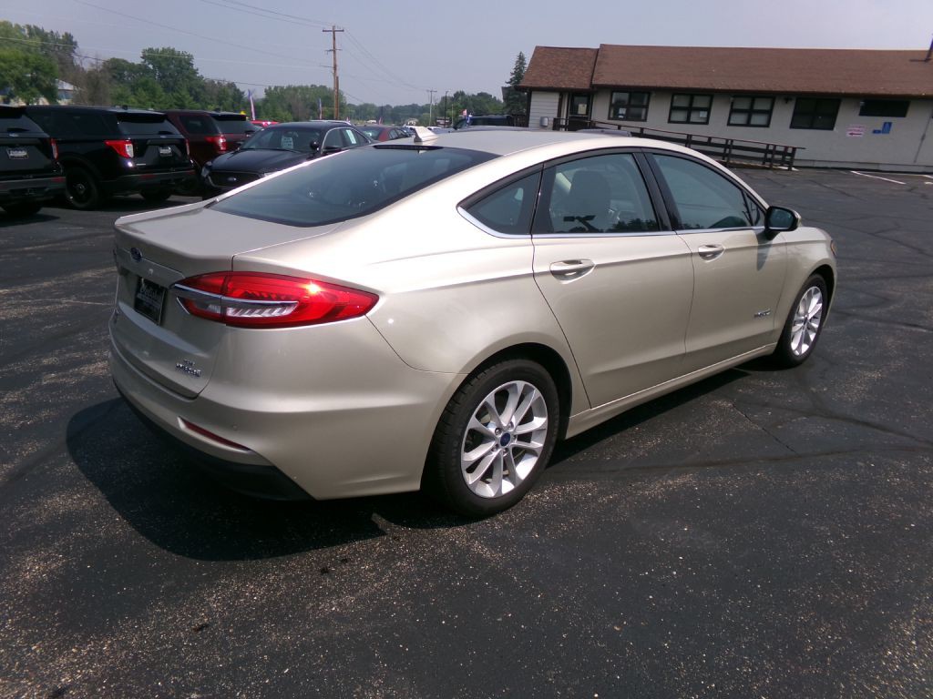 2019 Ford Fusion Image 3