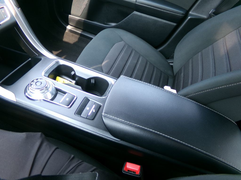 2019 Ford Fusion Image 29