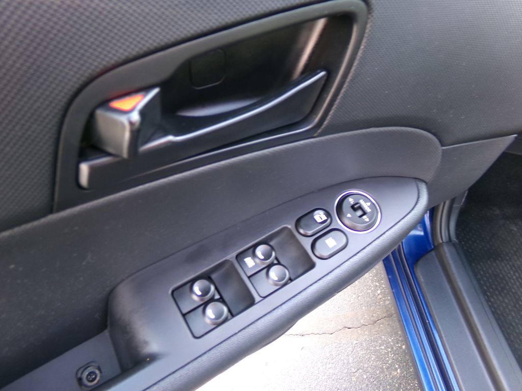 2012 Hyundai Elantra Image 9