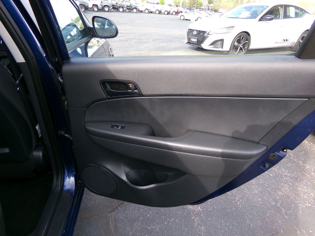 2012 Hyundai Elantra Image 29