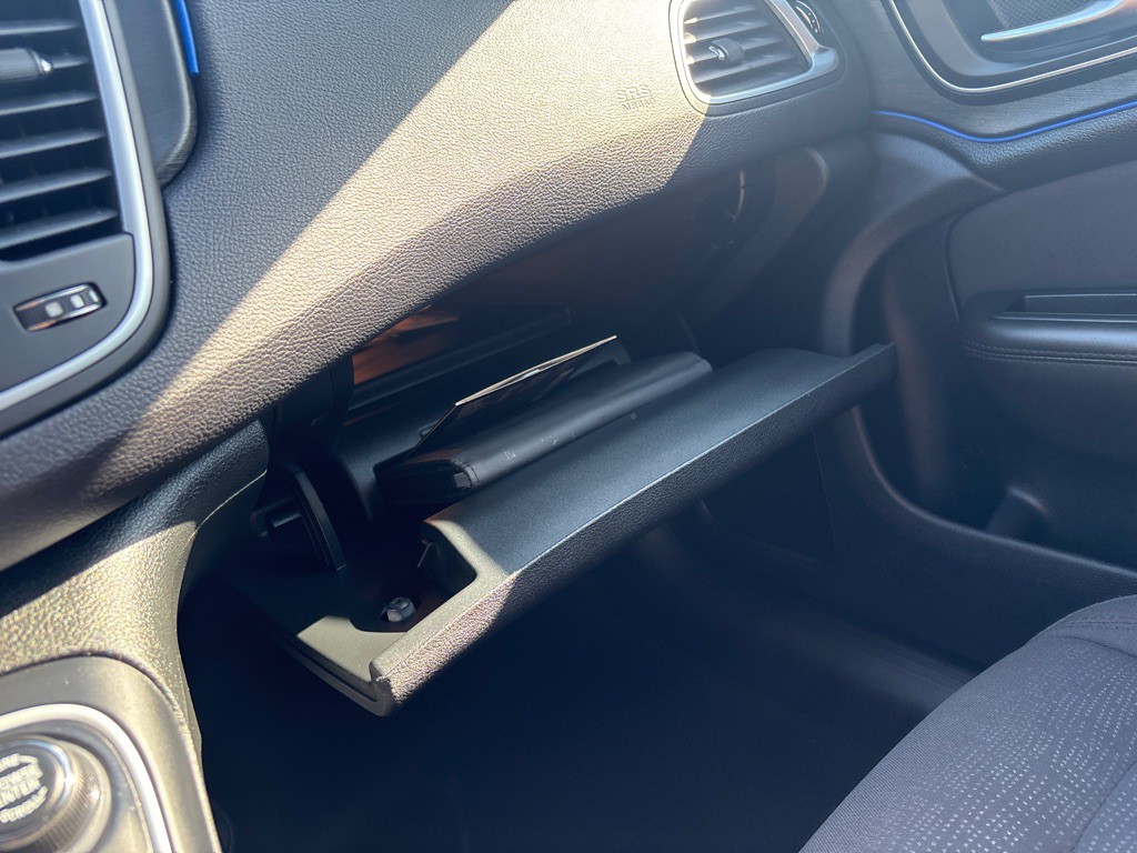 2015 Chrysler 200 Image 27