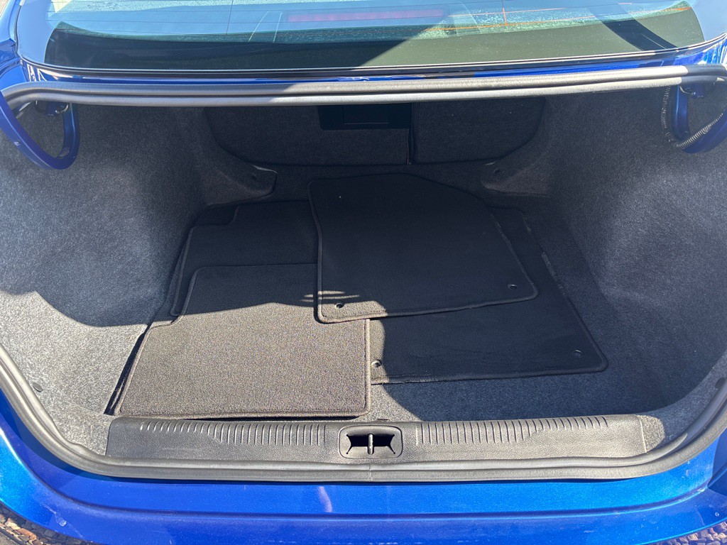 2015 Chrysler 200 Image 31