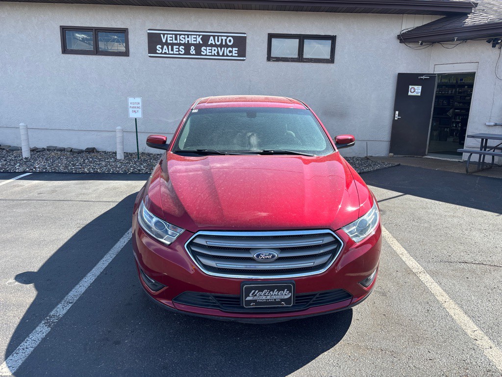 2018 Ford Taurus Image 8