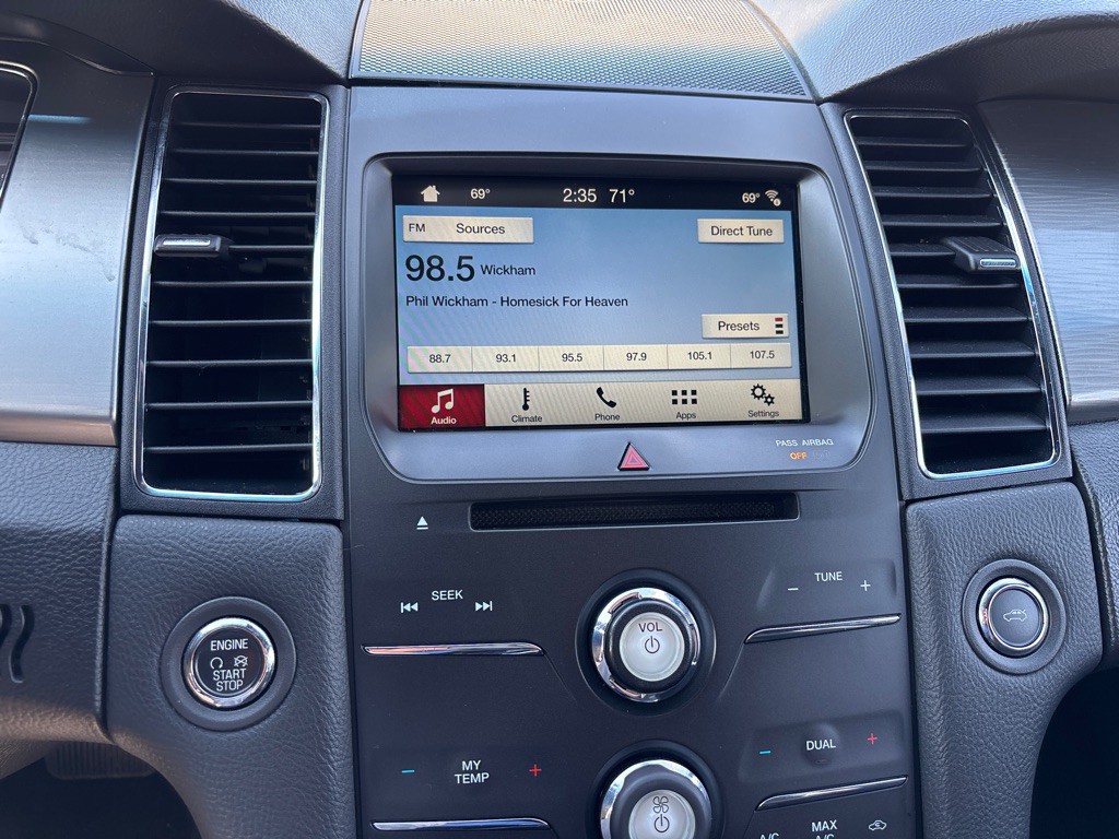 2018 Ford Taurus Image 15