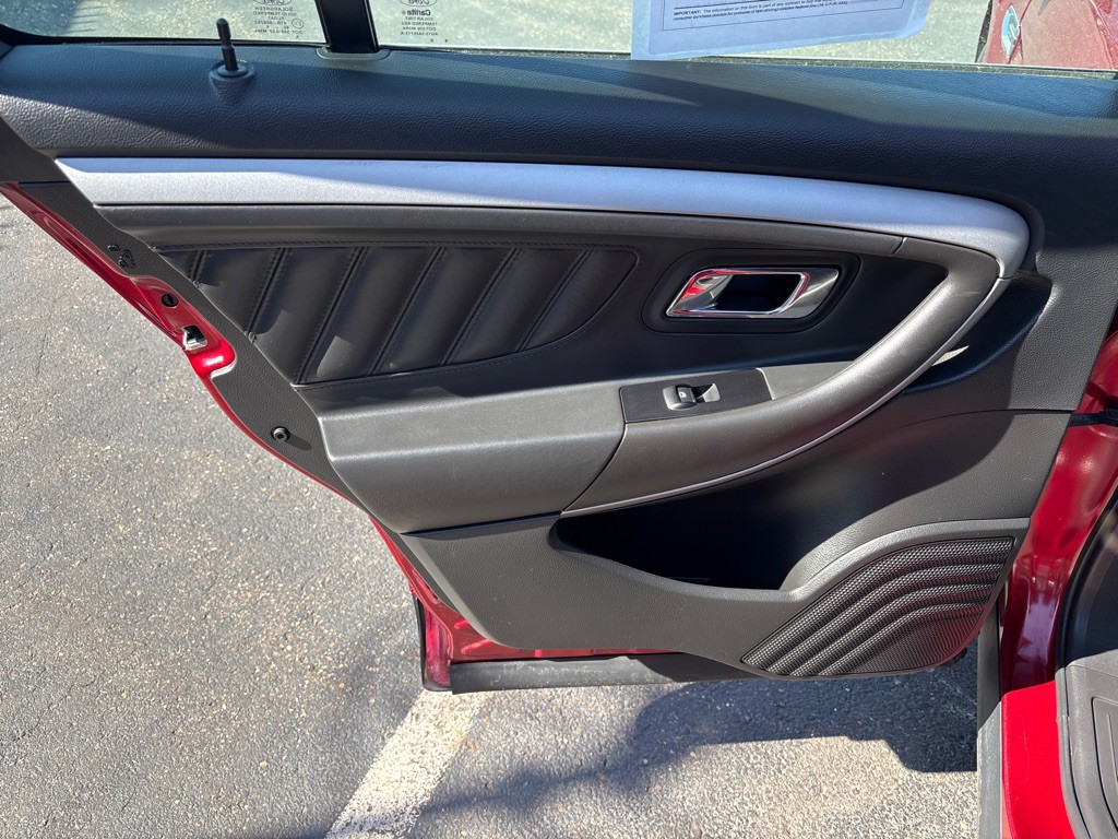 2018 Ford Taurus Image 21