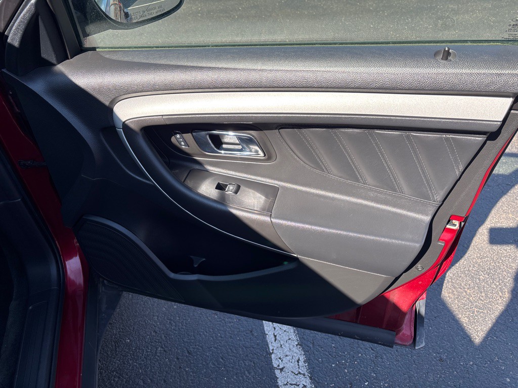 2018 Ford Taurus Image 26