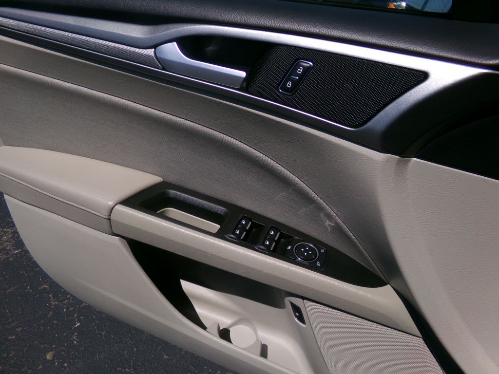 2018 Ford Fusion Image 13